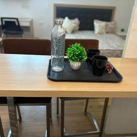 Guti Buti Homes Noida Zewnętrze zdjęcie